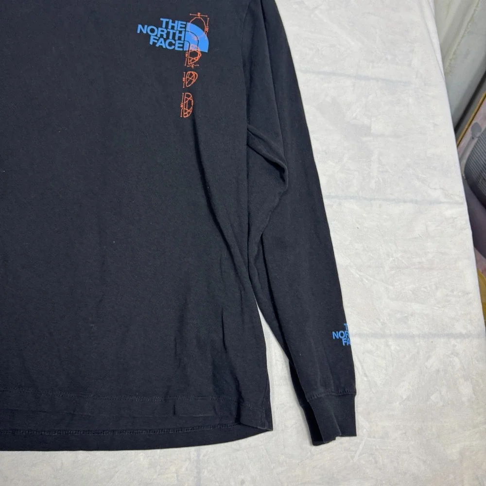 The North Face Mens T-Shirt Black Long Sleeve Everyday Comfort Graphic Tee Large
